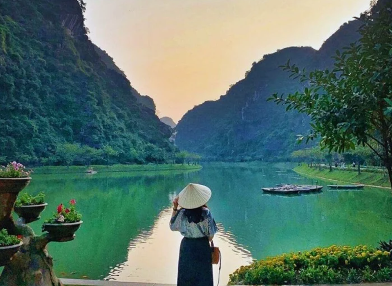 Du lịch Tuyệt T&igrave;nh Cốc - Ninh B&igrave;nh